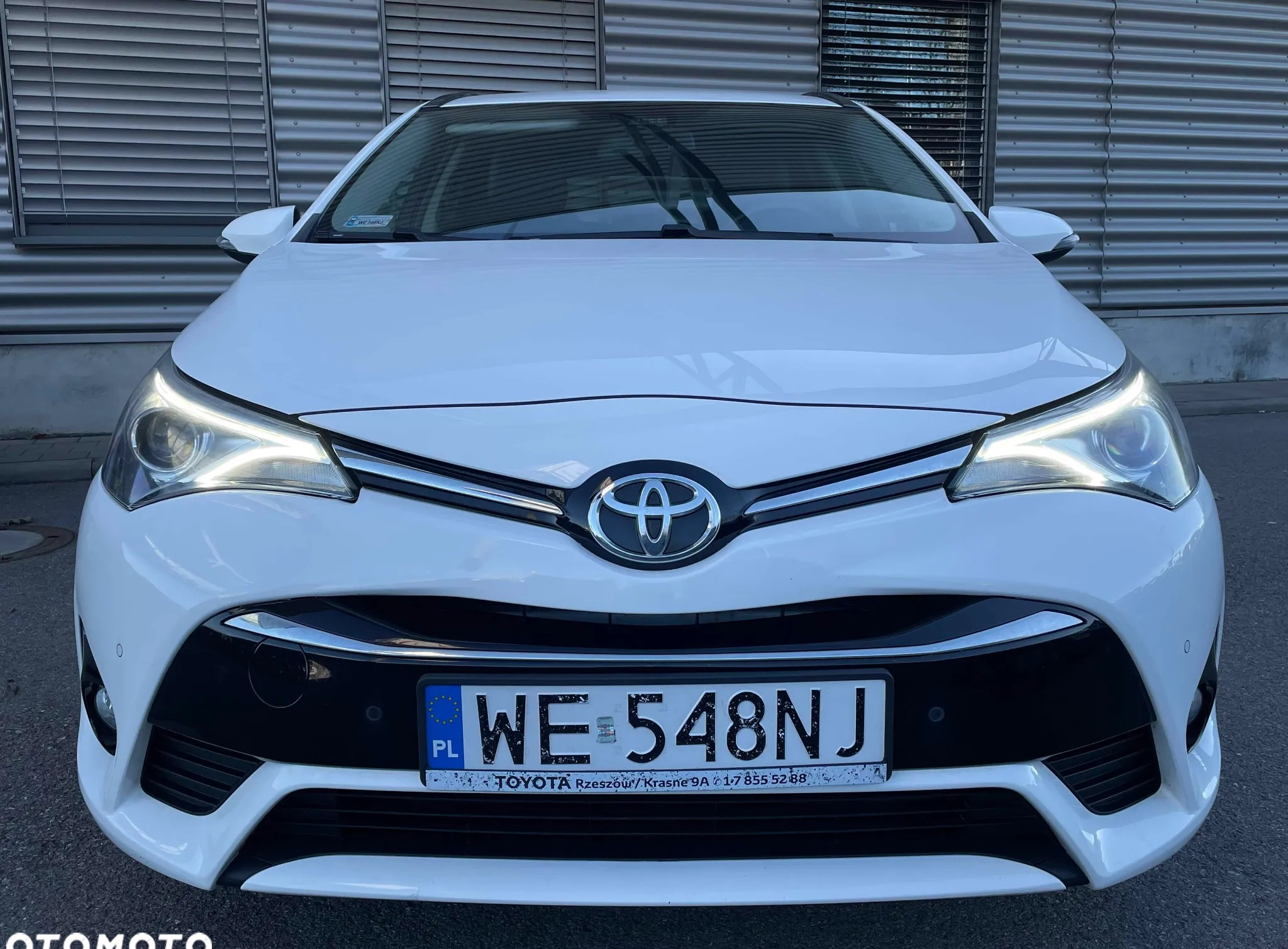 Toyota Avensis cena 80500 przebieg: 88000, rok produkcji 2016 z Rzeszów małe 781